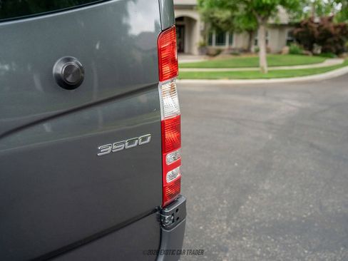 Used 2017 Mercedes-Benz Sprinter 3500 image 78