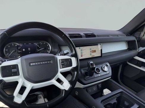 Used 2021 Land Rover Defender 90 AWD/4WD image 28