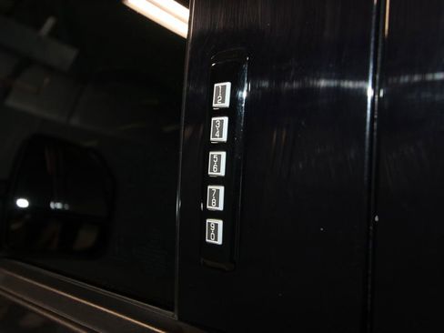 Used 2020 Ford F350 Lariat image 42