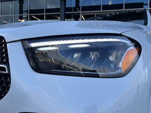 New 2026 Mercedes-Benz GLE 580 4MATIC image 11