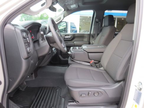 New 2026 Chevrolet Silverado 2500 Custom AWD/4WD image 16