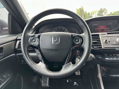 Used 2017 Honda Accord Sport Special Edition image 11
