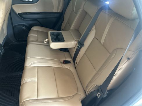 Used 2023 Chevrolet Blazer Premier w/ Driver Confidence II Package FWD image 17
