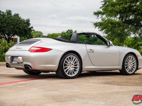 Used 2009 Porsche 911 Carrera RWD image 9