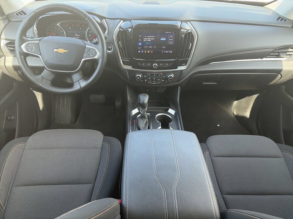 Used 2021 Chevrolet Traverse LT FWD image 13