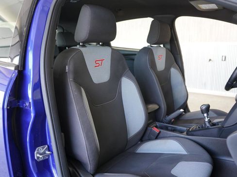 Used 2015 Ford Focus ST image 30