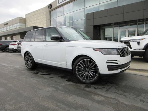 Used 2020 Land Rover Range Rover HSE image 14