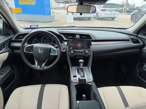 Used 2019 Honda Civic EX image 8