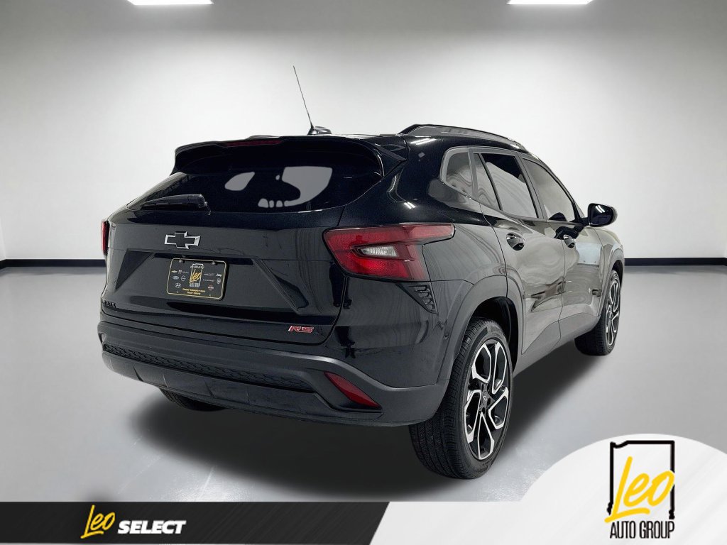 Used 2024 Chevrolet Trax RS w/ Driver Confidence Package FWD image 8