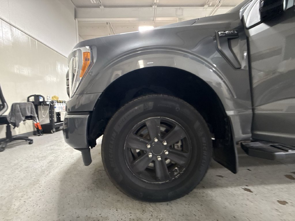Used 2022 Ford F150 XLT w/ Equipment Group 302A High AWD/4WD image 41