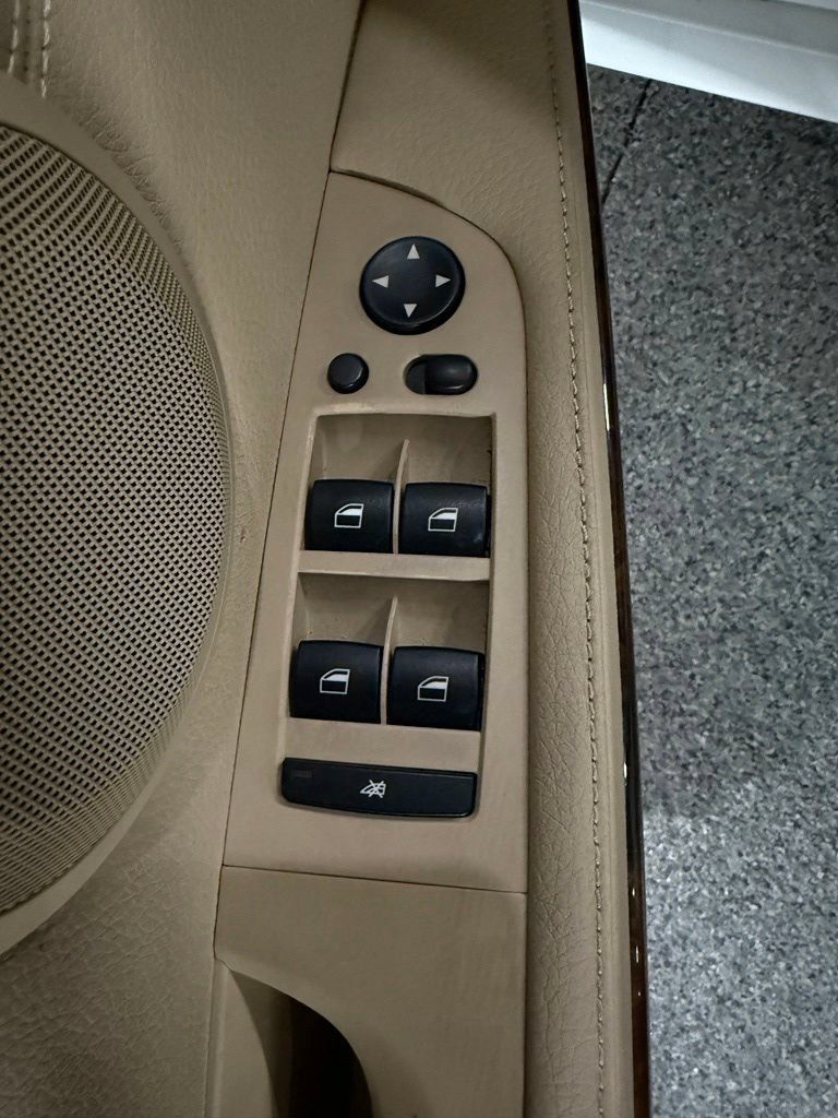 Used 2007 BMW 335xi Sedan AWD/4WD image 21
