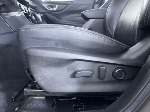 Used 2023 Subaru Forester Touring image 13