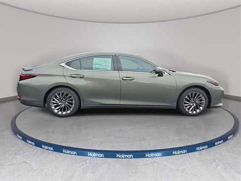 New 2025 Lexus ES 300h w/ Luxury Package image 4