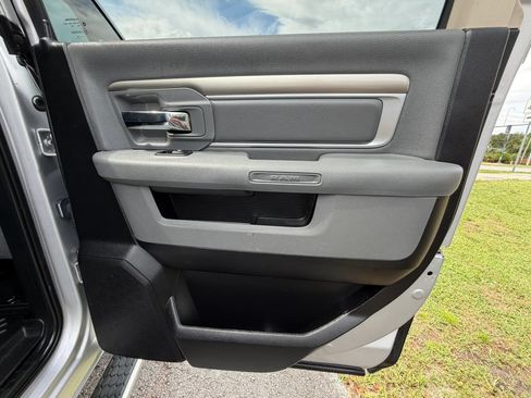 Used 2018 RAM 1500 Big Horn AWD/4WD image 39