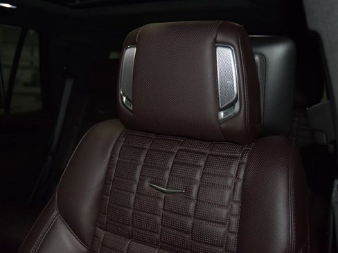 Used 2023 Cadillac Escalade Sport Platinum w/ LPO, ONYX Package image 40