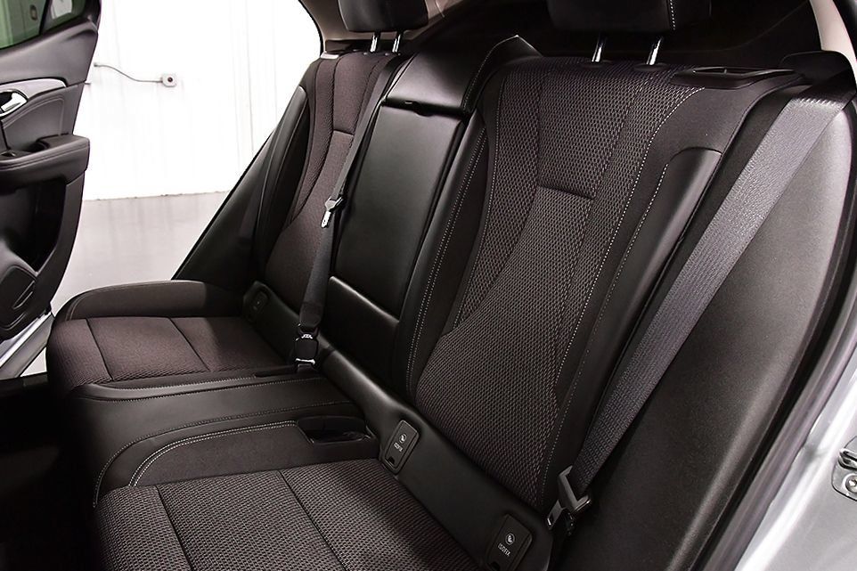 Used 2023 Buick Envision Preferred w/ Sport Touring Package AWD/4WD image 29