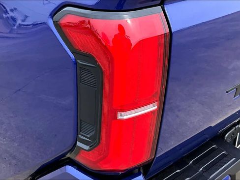 Certified 2024 Toyota Tacoma SR5 image 29