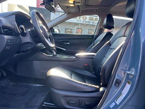 Used 2024 Nissan Sentra SR w/ SR Premium Package FWD image 9