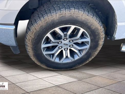 Used 2021 Ford F150 Lariat image 9