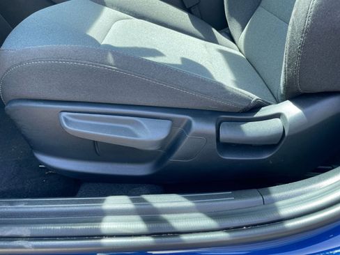 Used 2025 Kia K4 LXS image 23