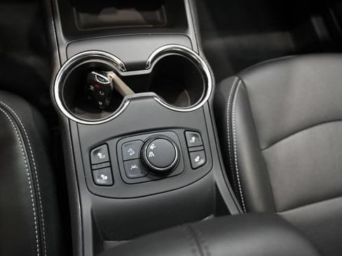 Used 2023 GMC Terrain SLT FWD image 20