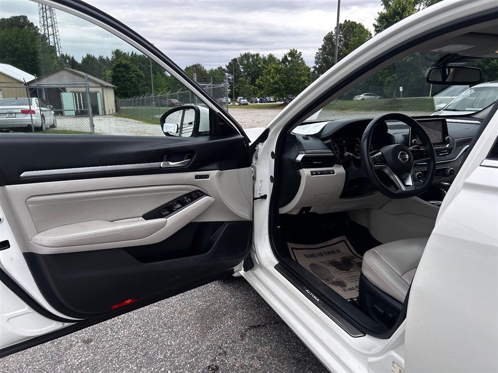 Used 2021 Nissan Altima 2.5 Platinum AWD/4WD image 11