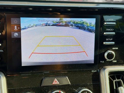 Used 2022 Kia Sorento LX FWD image 31