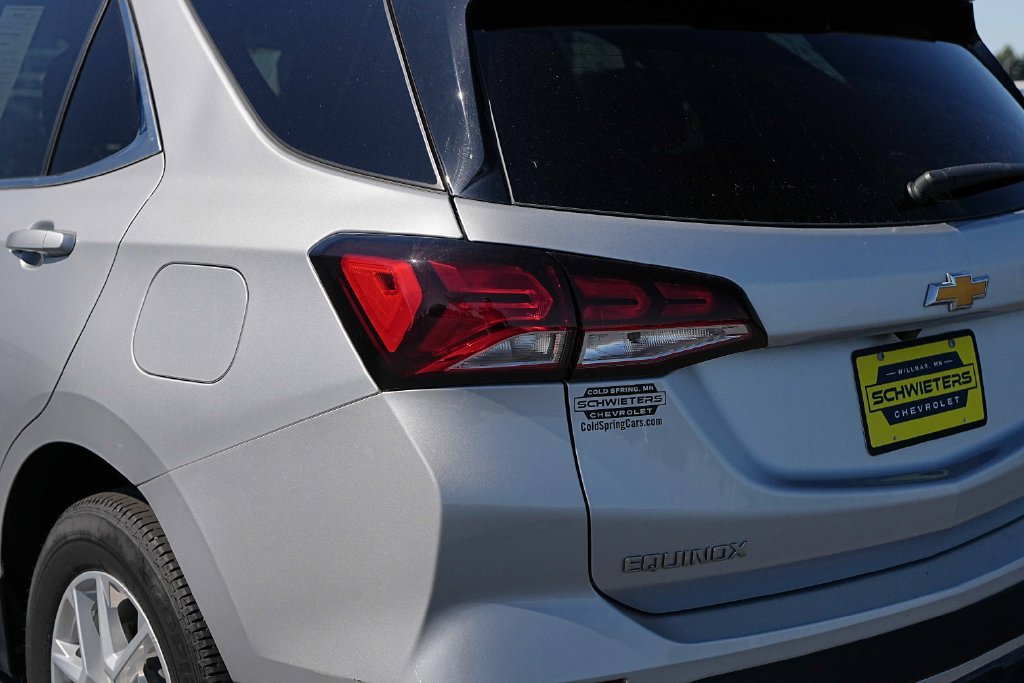 Used 2022 Chevrolet Equinox LT FWD image 10