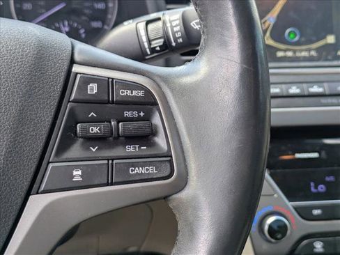 Used 2017 Hyundai Elantra Limited w/ Limited Ultimate Package 05 FWD image 13