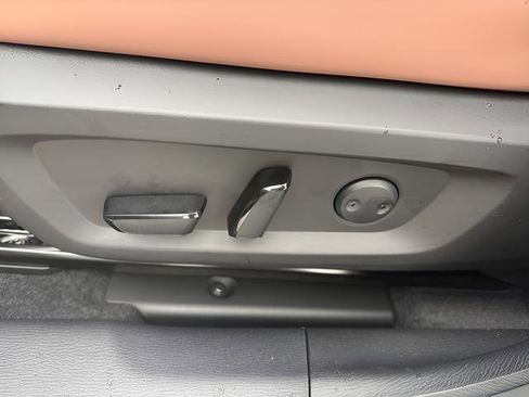 New 2026 Mitsubishi Outlander SEL FWD image 10
