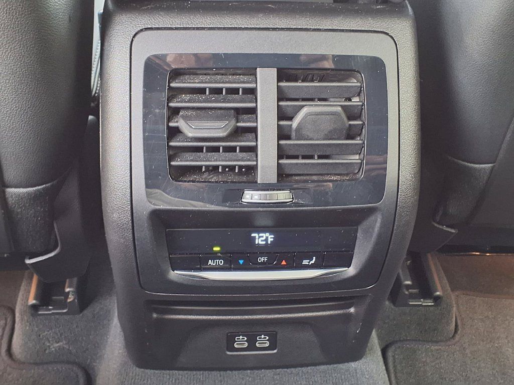 Used 2024 BMW X3 sDrive30i w/ M Sport Package RWD image 17