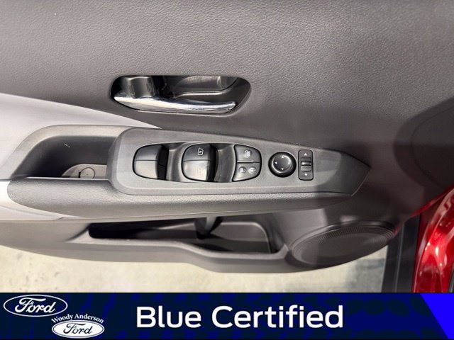 Used 2023 Nissan Kicks SR w/ SR Premium Package FWD image 19