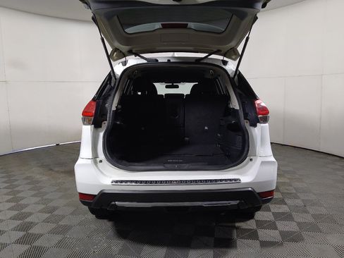Used 2017 Nissan Rogue S FWD image 29