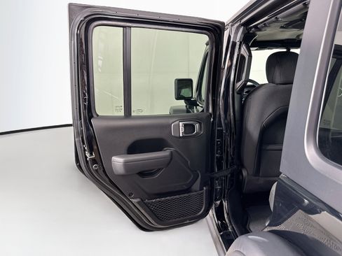 Used 2023 Jeep Wrangler Unlimited Rubicon 4xe w/ Steel Bumper Group AWD/4WD image 25