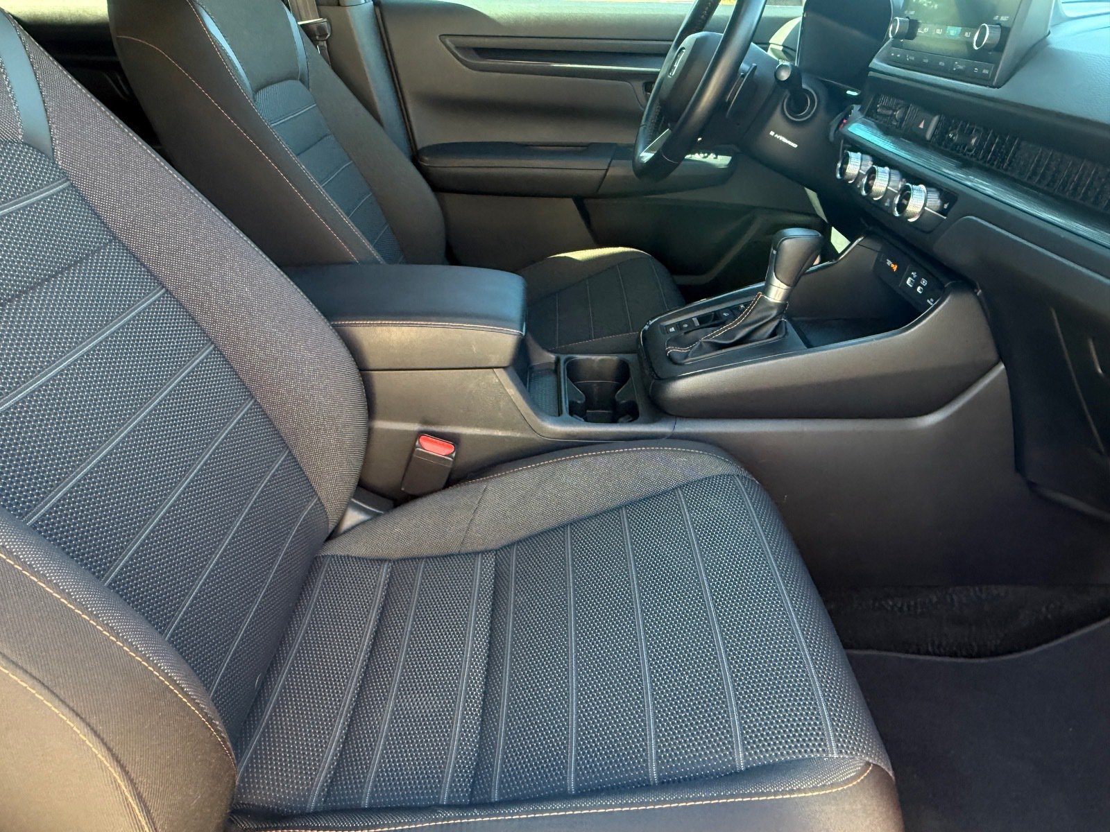 Used 2025 Honda CR-V Sport image 11