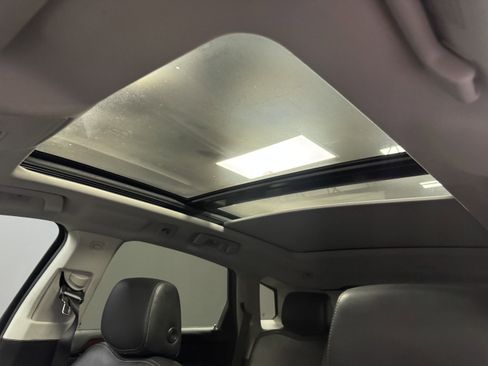 Used 2016 Cadillac SRX Luxury w/ Driver Awareness Package image 15