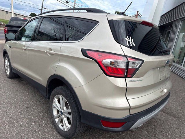 Used 2018 Ford Escape SE w/ Ford Safe & Smart Package AWD/4WD image 8