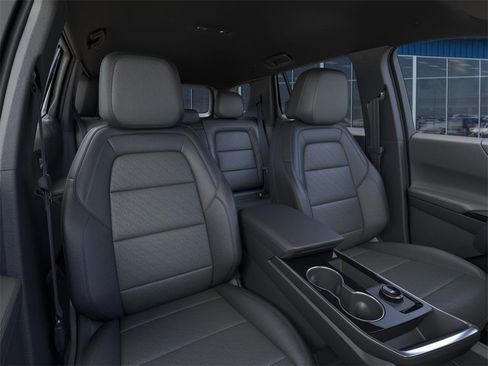 New 2026 Chevrolet Equinox LT w/ Convenience Package II image 40