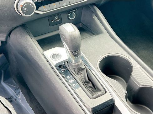 Used 2024 Nissan Altima 2.5 S FWD image 16