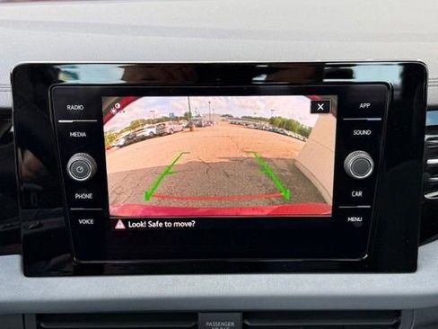 New 2026 Volkswagen Jetta SE image 32