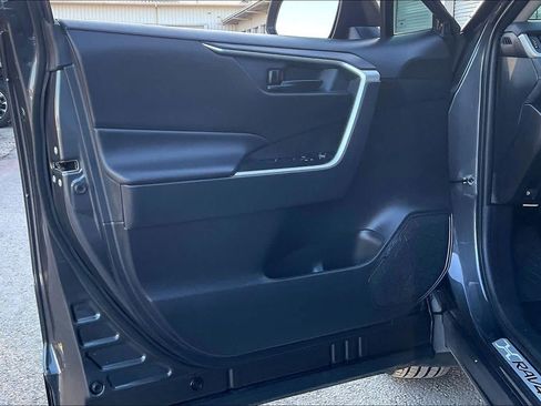 Used 2025 Toyota RAV4 LE image 20