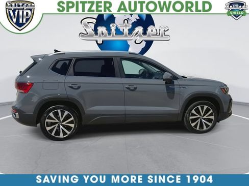 Used 2023 Volkswagen Taos SE AWD/4WD image 10