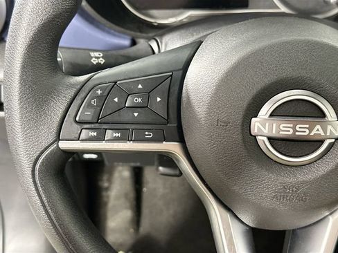 Used 2023 Nissan Versa SV FWD image 19