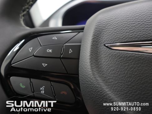 New 2026 Chrysler Pacifica Limited w/ S Appearance Package AWD/4WD image 17
