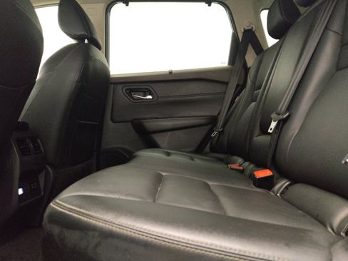 Used 2023 Nissan Rogue SL w/ SL Premium Package AWD/4WD image 18