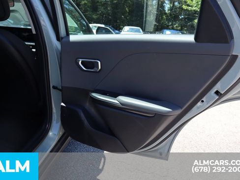 Used 2025 Kia K4 FWD image 25