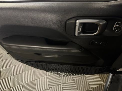 Used 2023 Jeep Wrangler Unlimited Rubicon 4xe AWD/4WD image 26