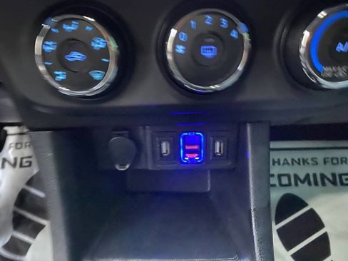 Used 2014 Toyota Corolla L FWD image 20