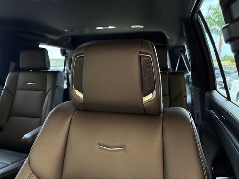 New 2026 Cadillac Escalade 4WD image 31
