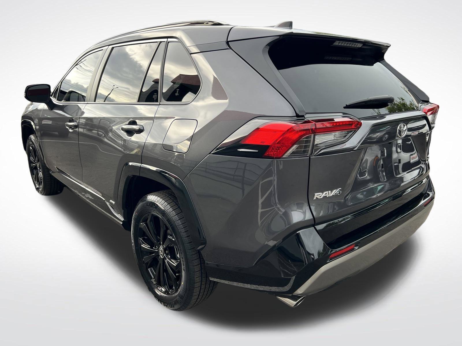 Used 2025 Toyota RAV4 SE AWD/4WD image 5